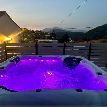 Villa Eftychia Serene Getaway With Hot Tub In A Quiet Location Kissamos Exterior photo