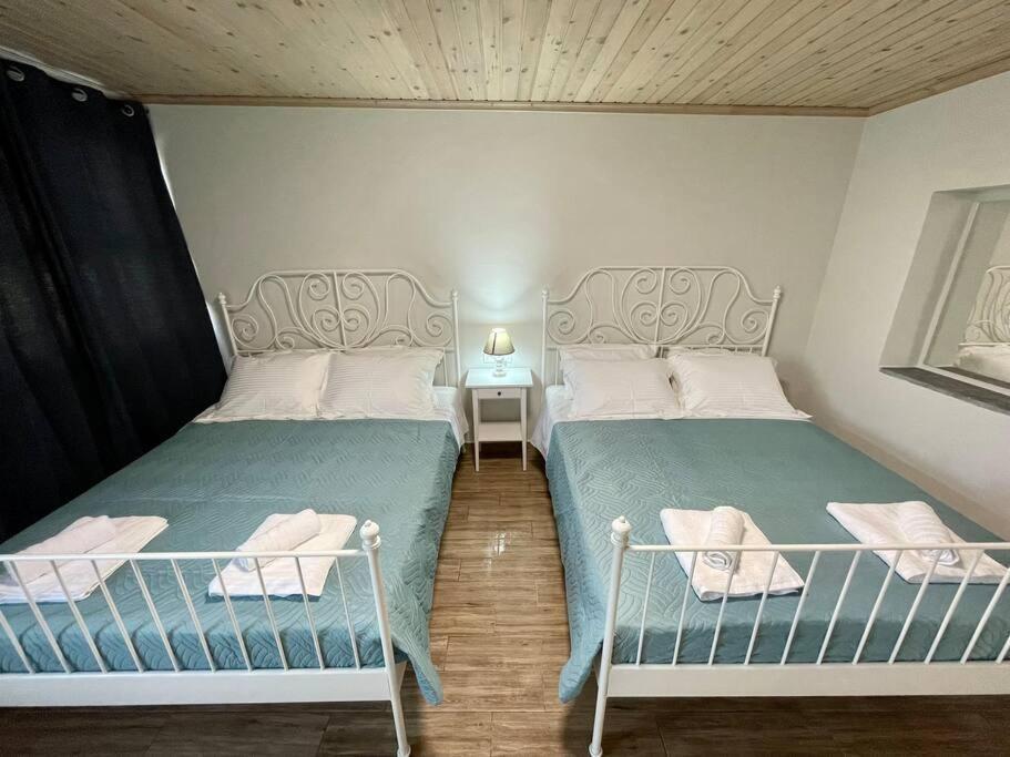 Villa Eftychia Serene Getaway With Hot Tub In A Quiet Location Kissamos Exterior photo