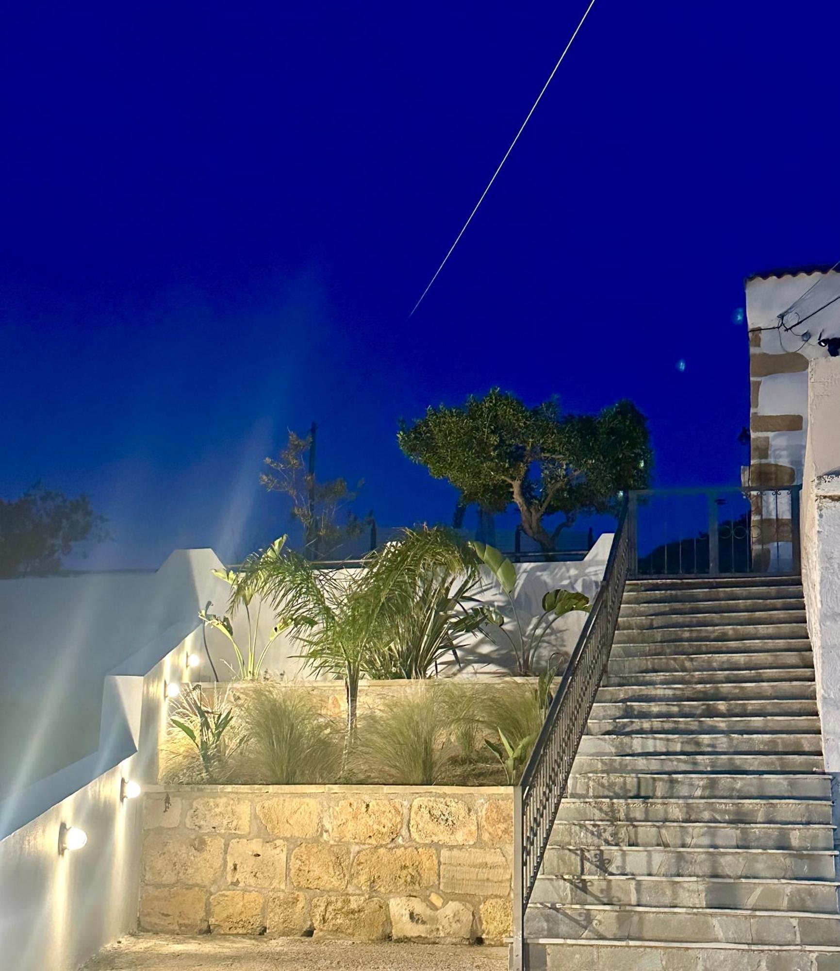Villa Eftychia Serene Getaway With Hot Tub In A Quiet Location Kissamos Exterior photo